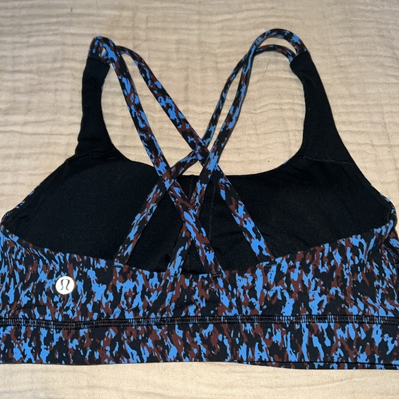 Lululemon Sports Bra NWOT 6 - Picture 2 of 4